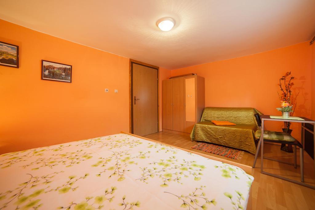 Apartment Tomasevic Slunj Exterior foto