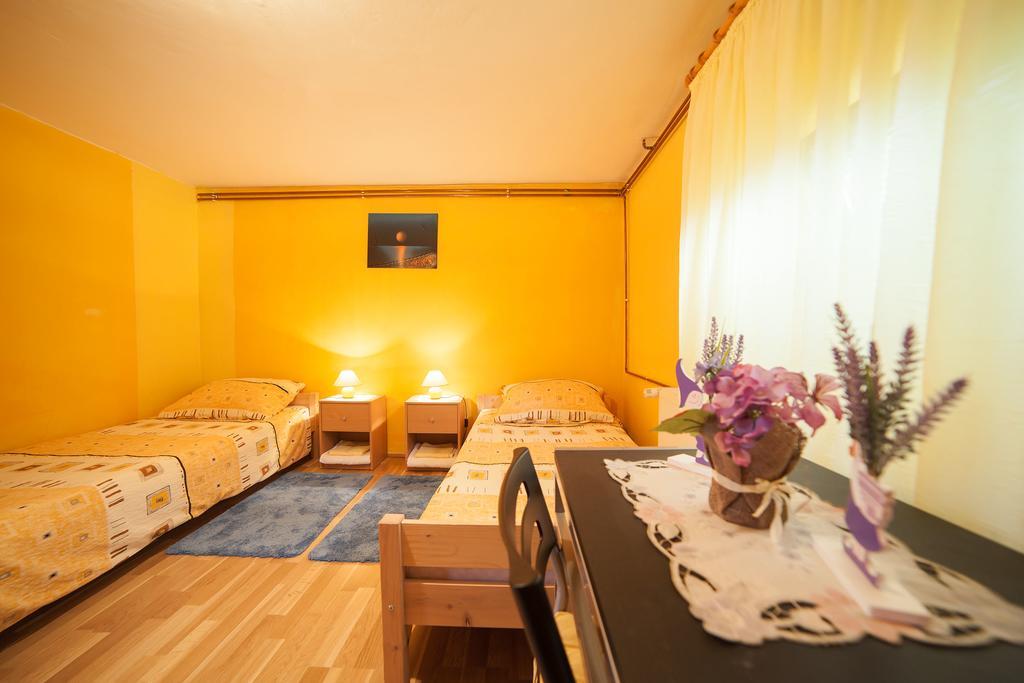 Apartment Tomasevic Slunj Exterior foto